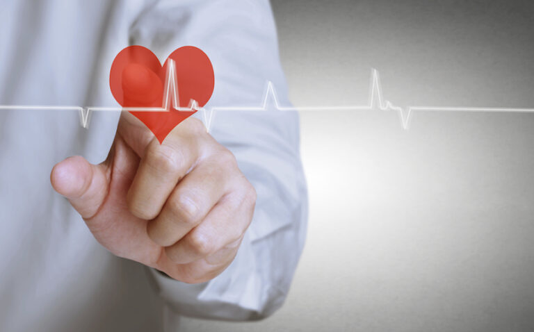 heart_finger_ekg-HsVfKO