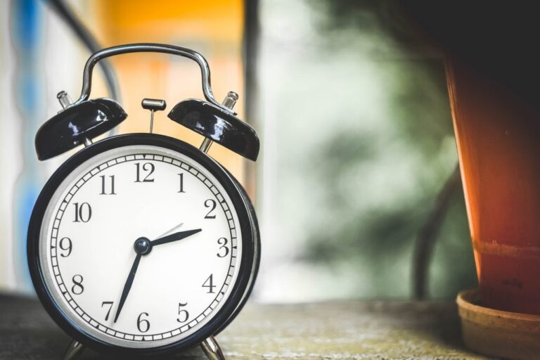 clock-650753_1920-1024x683-r9uB7T