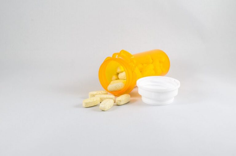 medicine-2520464_1920-1024x678-2bq7sk