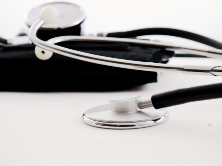stethoscope-1584222_1920-1024x768-3QEKb8