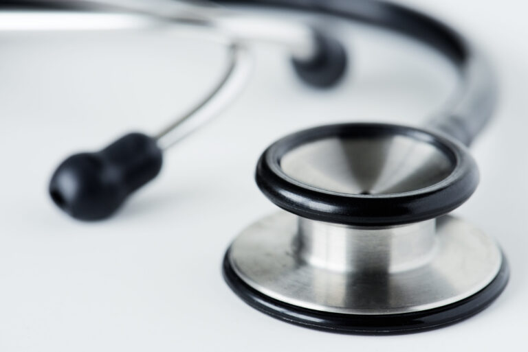 closeup-of-stethoscope-2025-02-10-09-58-20-utc_rda9uw-7g5LvA