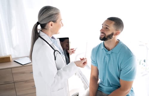 doctor-patient-and-consultation-at-hospital-for-c-2025-04-06-10-17-56-utc_1_j1mi3z-9NYcIa