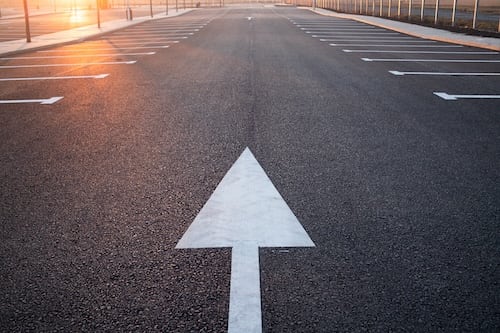 road-signs-in-a-new-parking-2025-03-25-14-27-12-utc_igxeoj-suqDBQ