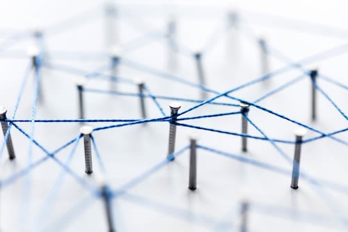 a-large-grid-of-pins-connected-with-string-commun-2026-01-05-00-26-43-utc_xwvjxy-ZhU4KF