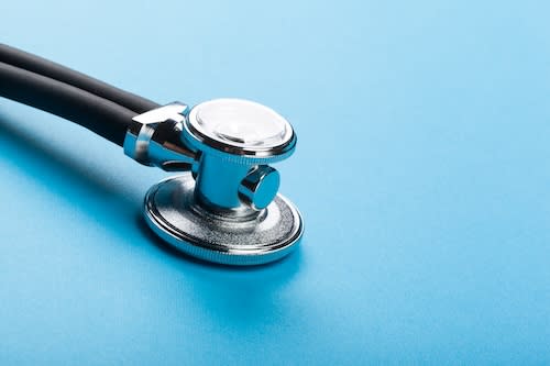 stethoscope-on-blue-2026-01-08-22-38-51-utc_nqoyno-YRolTr